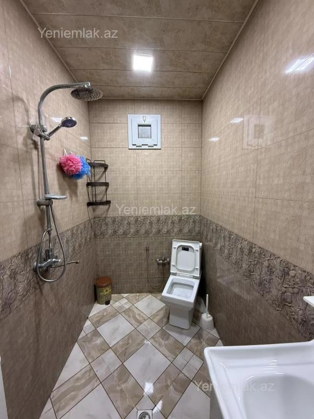 Satılır 4 otaqlı həyət evi 100 m²