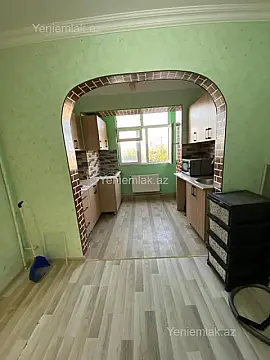 Satılır 2 otaqlı köhnə tikili 60 m²