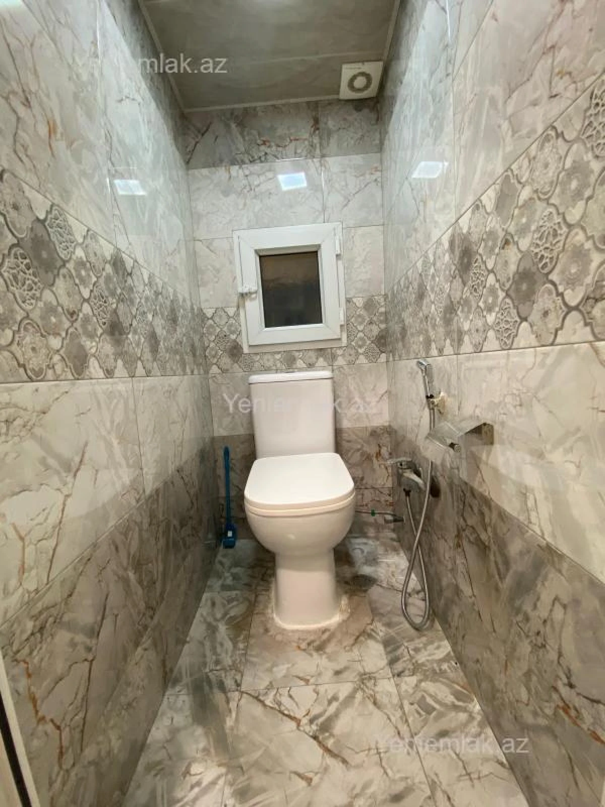 Satılır 2 otaqlı köhnə tikili 60 m²