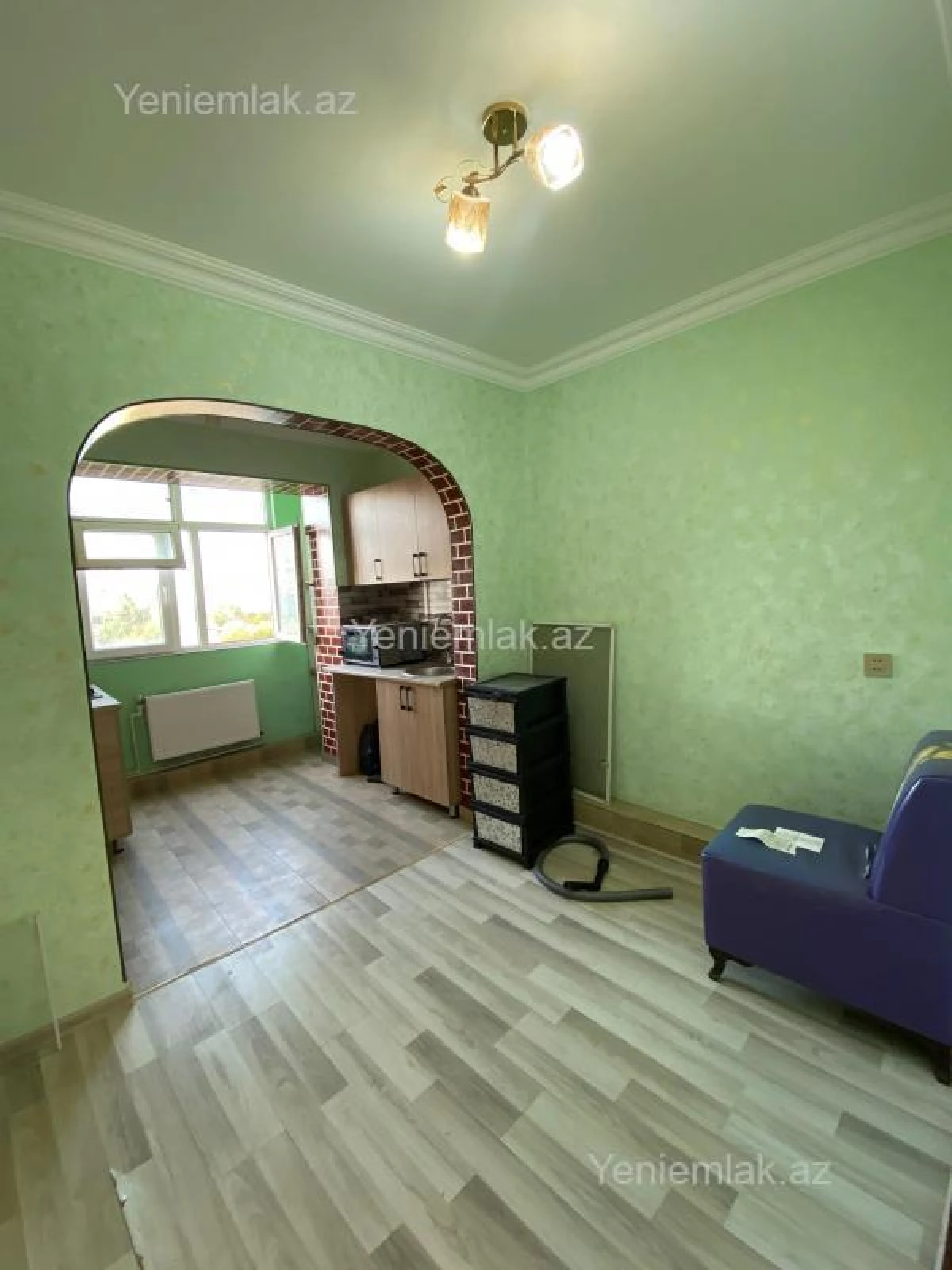 Satılır 2 otaqlı köhnə tikili 60 m²