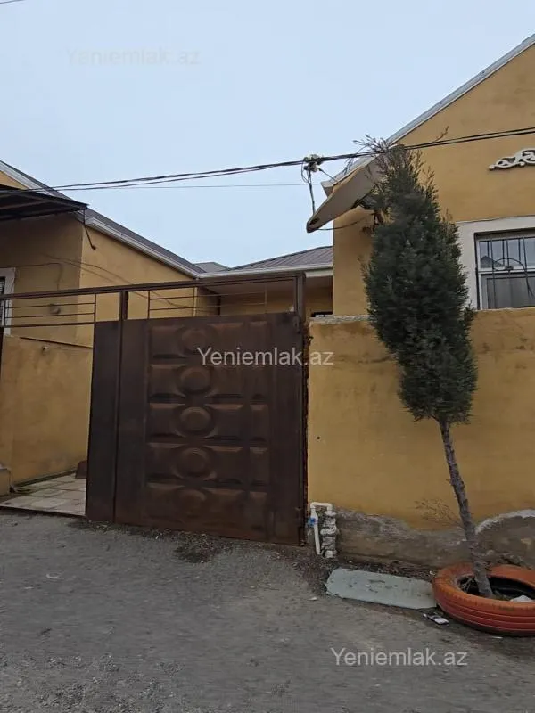 Satılır 2 otaqlı həyət evi 55 m²