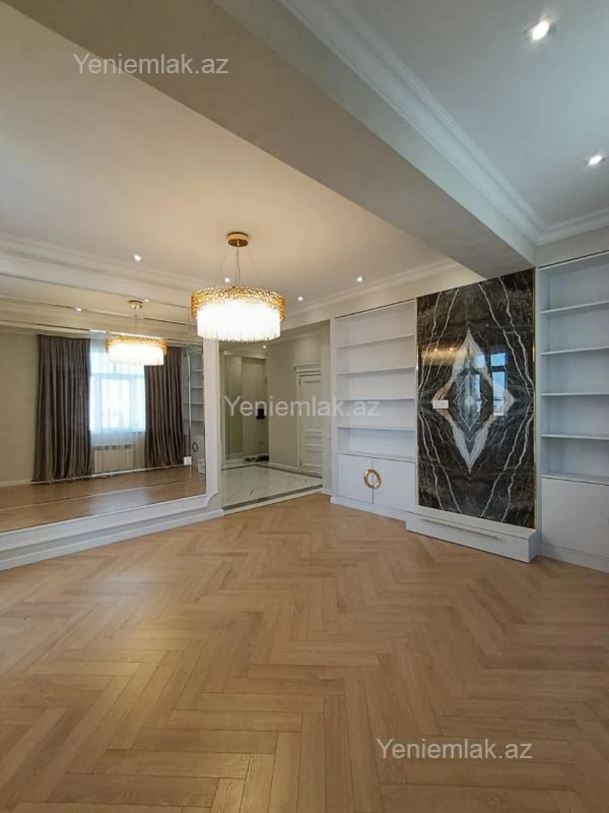 Satılır 3 otaqlı yeni tikili 80 m²