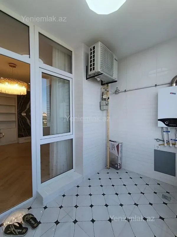 Satılır 3 otaqlı yeni tikili 80 m²