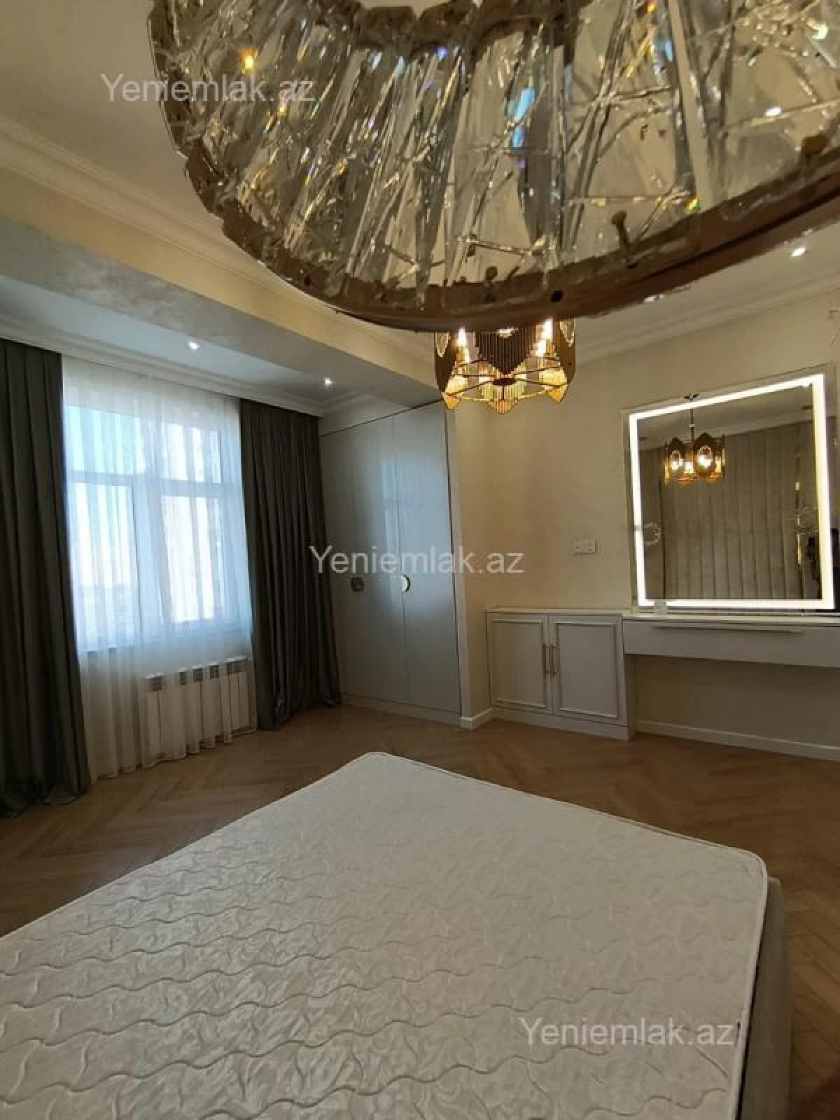 Satılır 3 otaqlı yeni tikili 80 m²