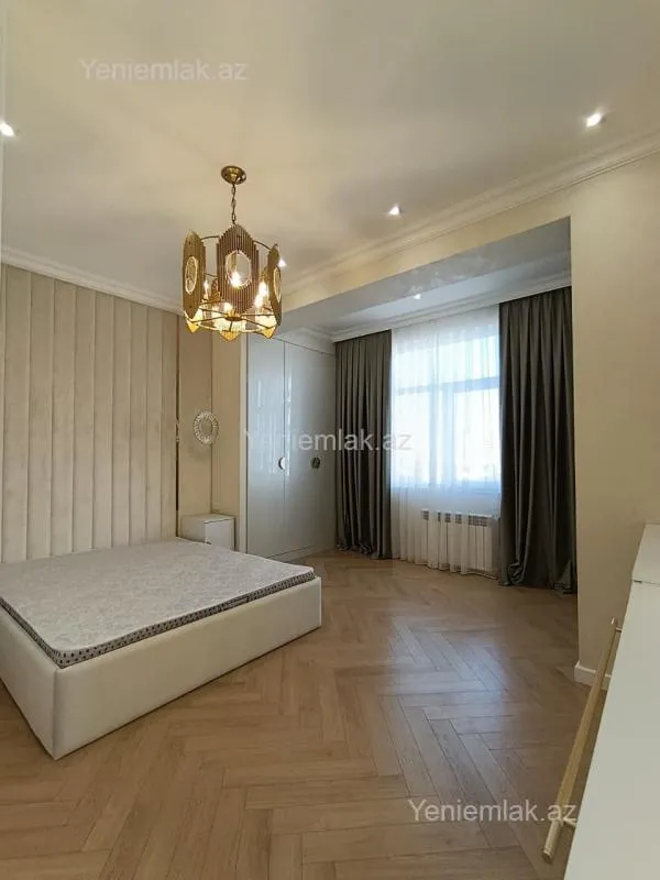Satılır 3 otaqlı yeni tikili 80 m²