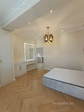 Satılır 3 otaqlı yeni tikili 80 m²