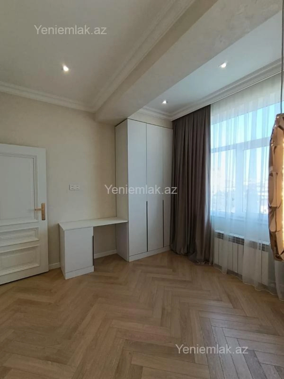 Satılır 3 otaqlı yeni tikili 80 m²