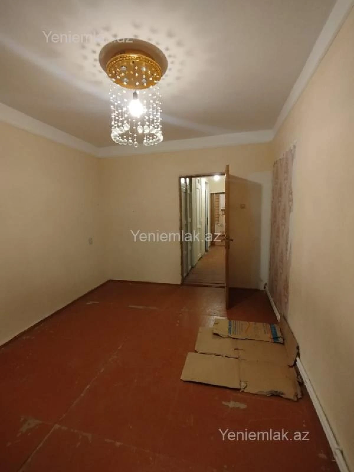 Satılır 3 otaqlı köhnə tikili 90 m²