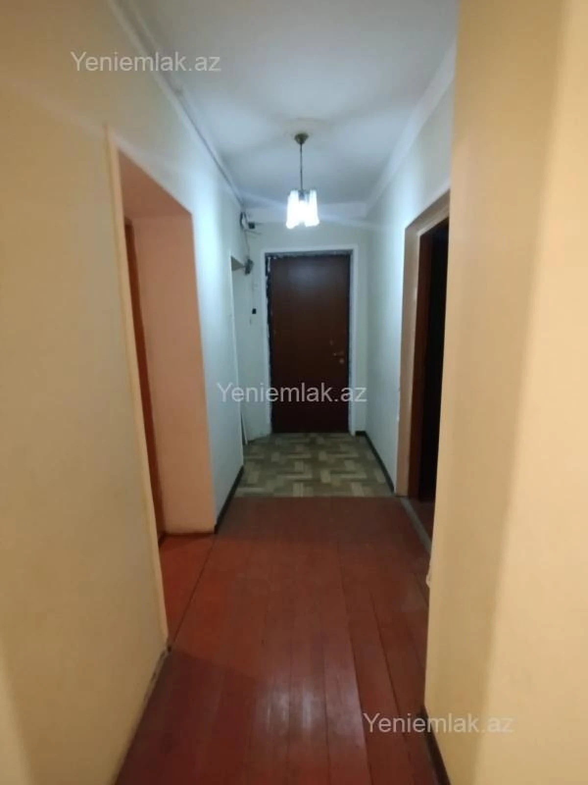 Satılır 3 otaqlı köhnə tikili 90 m²