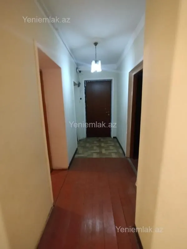 Satılır 3 otaqlı köhnə tikili 90 m²