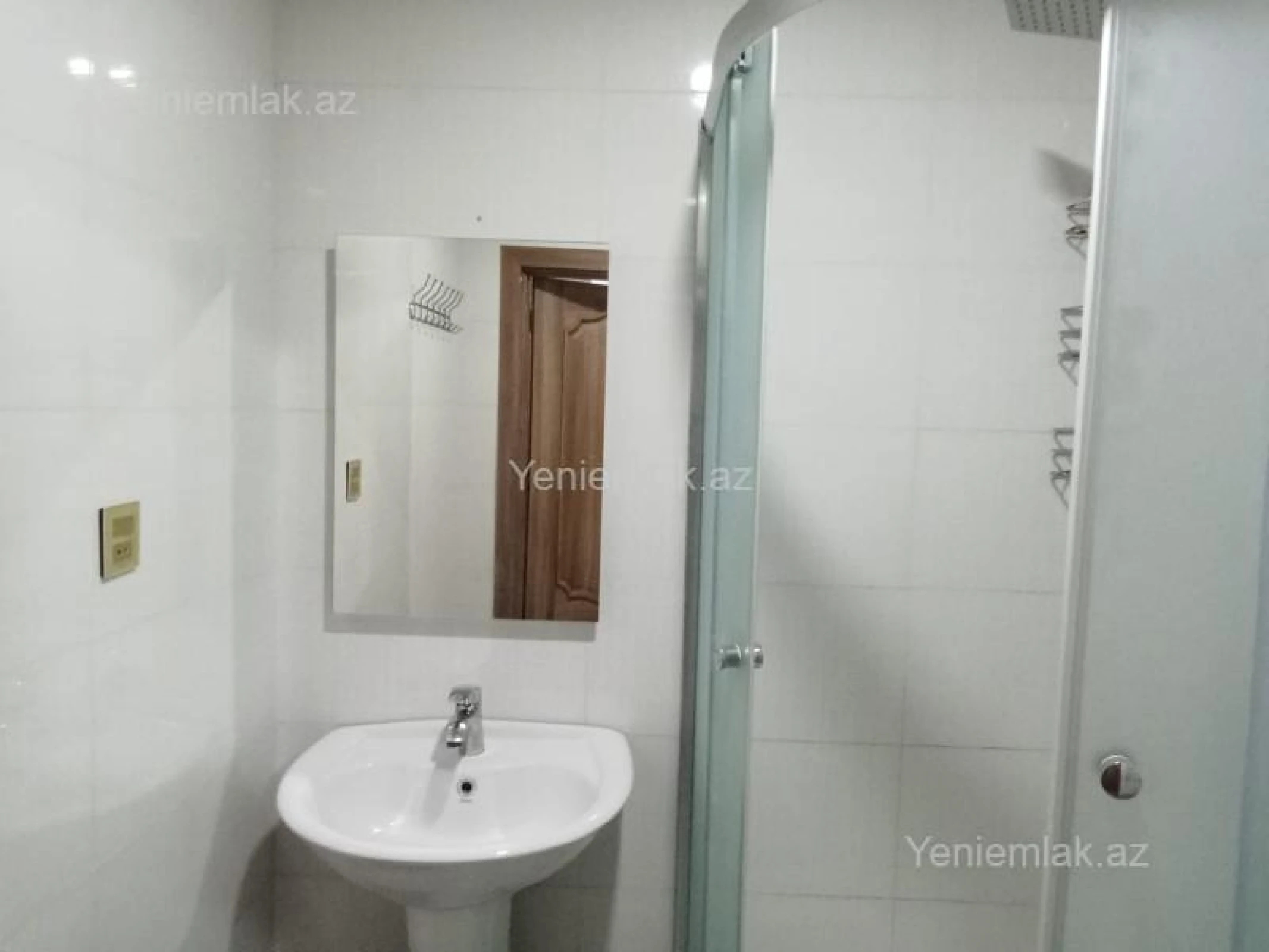 Satılır 4 otaqlı yeni tikili 120 m²