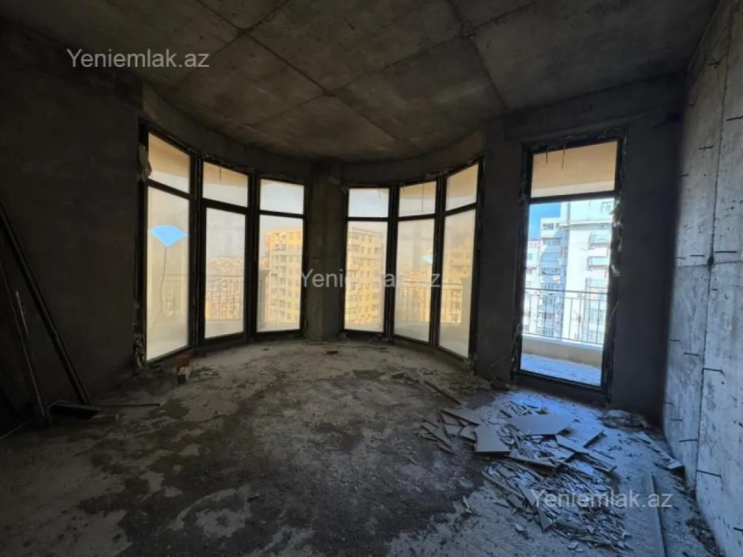 Satılır 4 otaqlı yeni tikili 219 m²