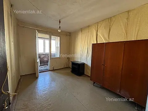 Satılır 4 otaqlı köhnə tikili 108 m²