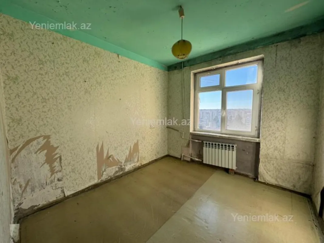 Satılır 4 otaqlı köhnə tikili 108 m²