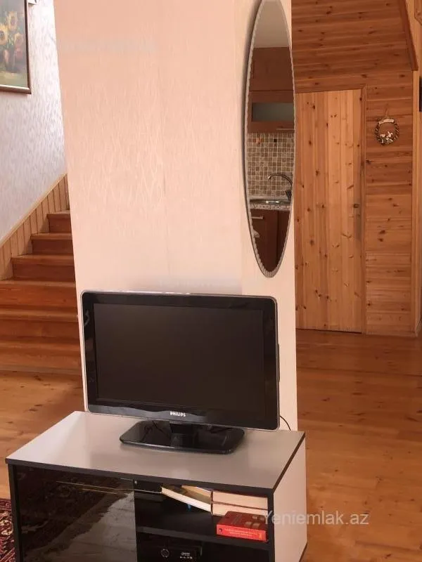 Satılır 4 otaqlı həyət evi 180 m²