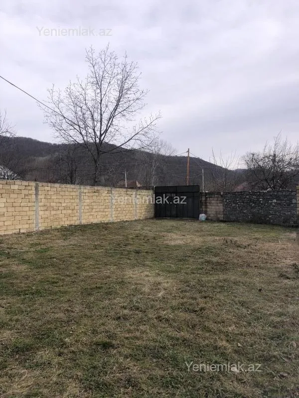 Satılır 4 otaqlı həyət evi 180 m²