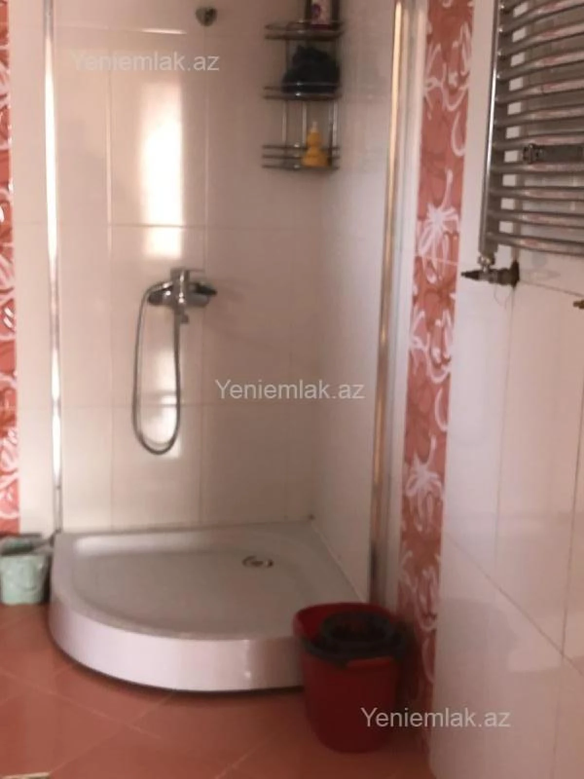 Satılır 4 otaqlı həyət evi 180 m²