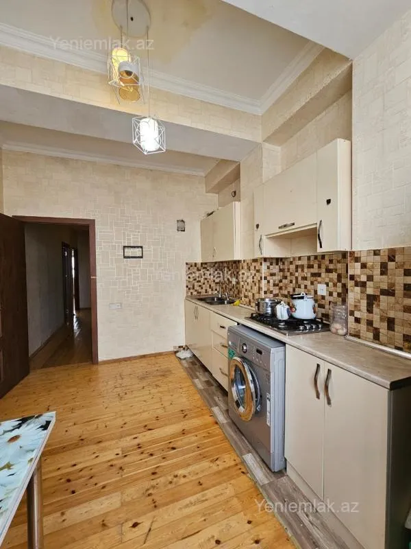 Satılır 2 otaqlı yeni tikili 70 m²