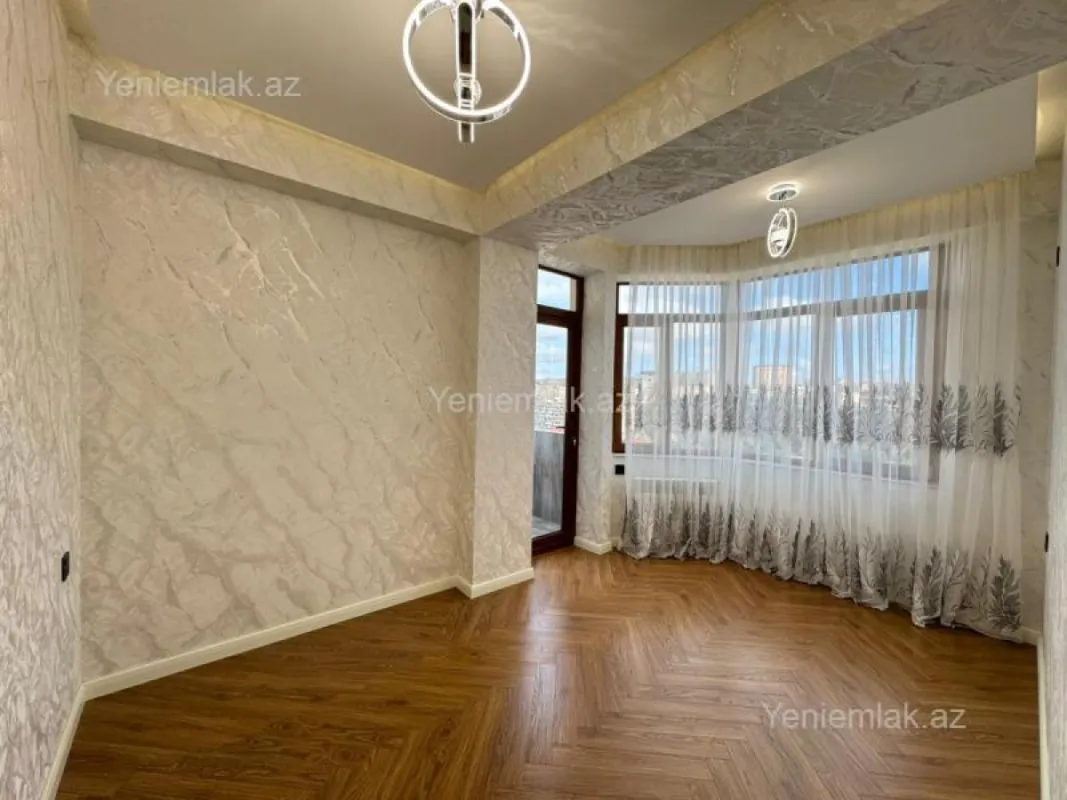 Satılır 3 otaqlı yeni tikili 115 m²