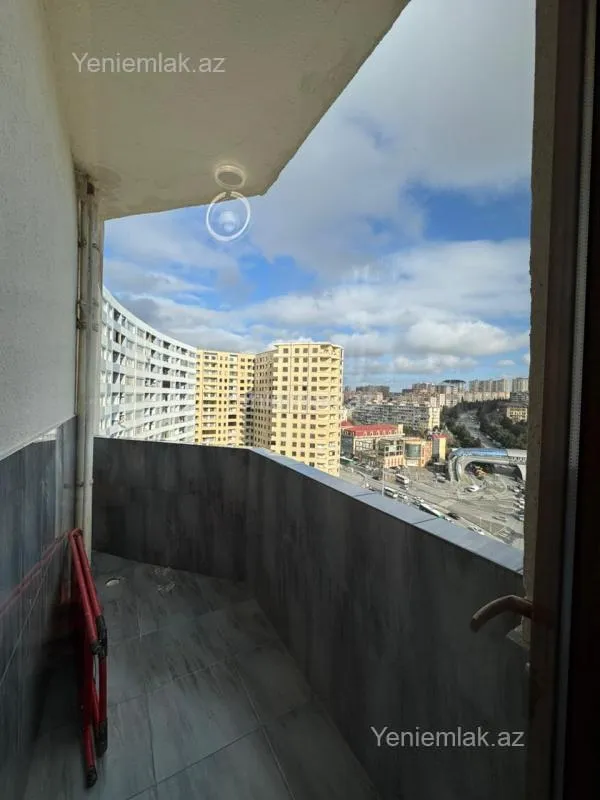 Satılır 3 otaqlı yeni tikili 115 m²