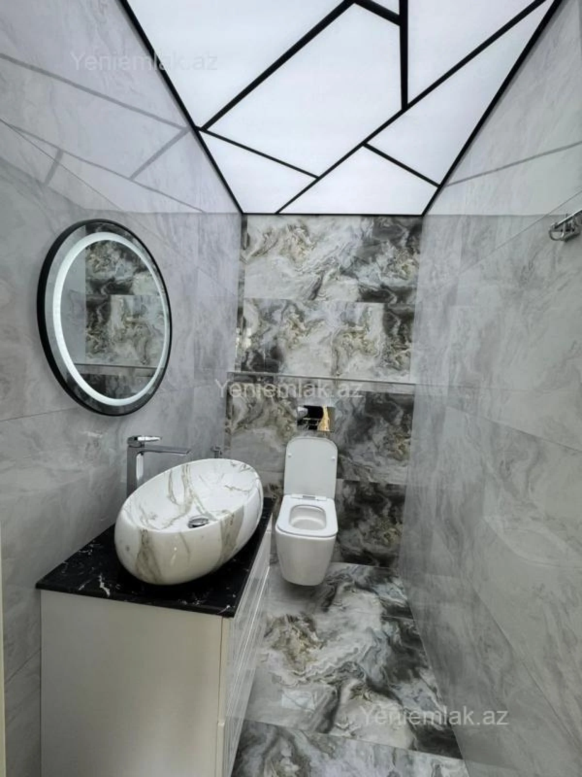 Satılır 3 otaqlı yeni tikili 115 m²