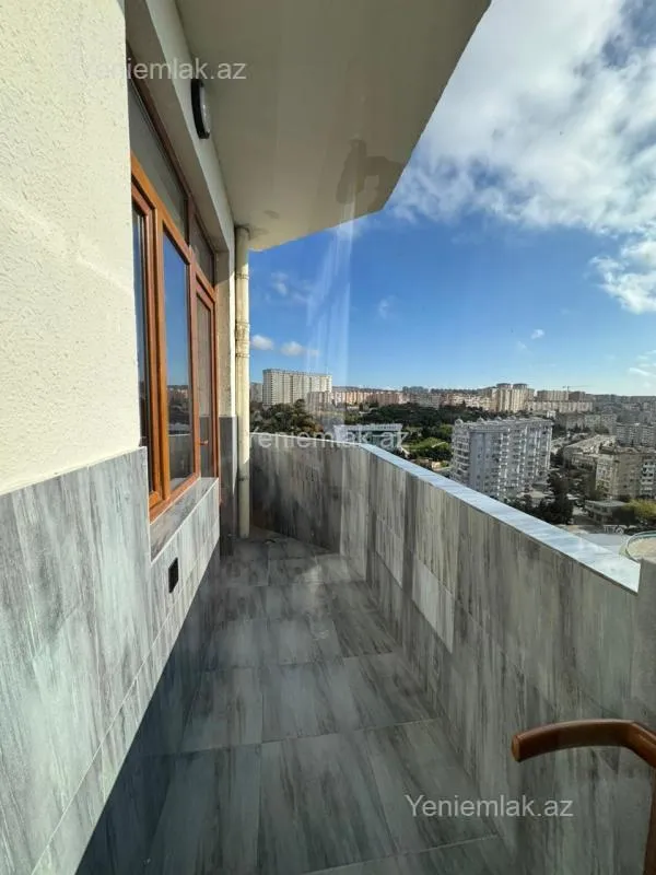 Satılır 3 otaqlı yeni tikili 115 m²