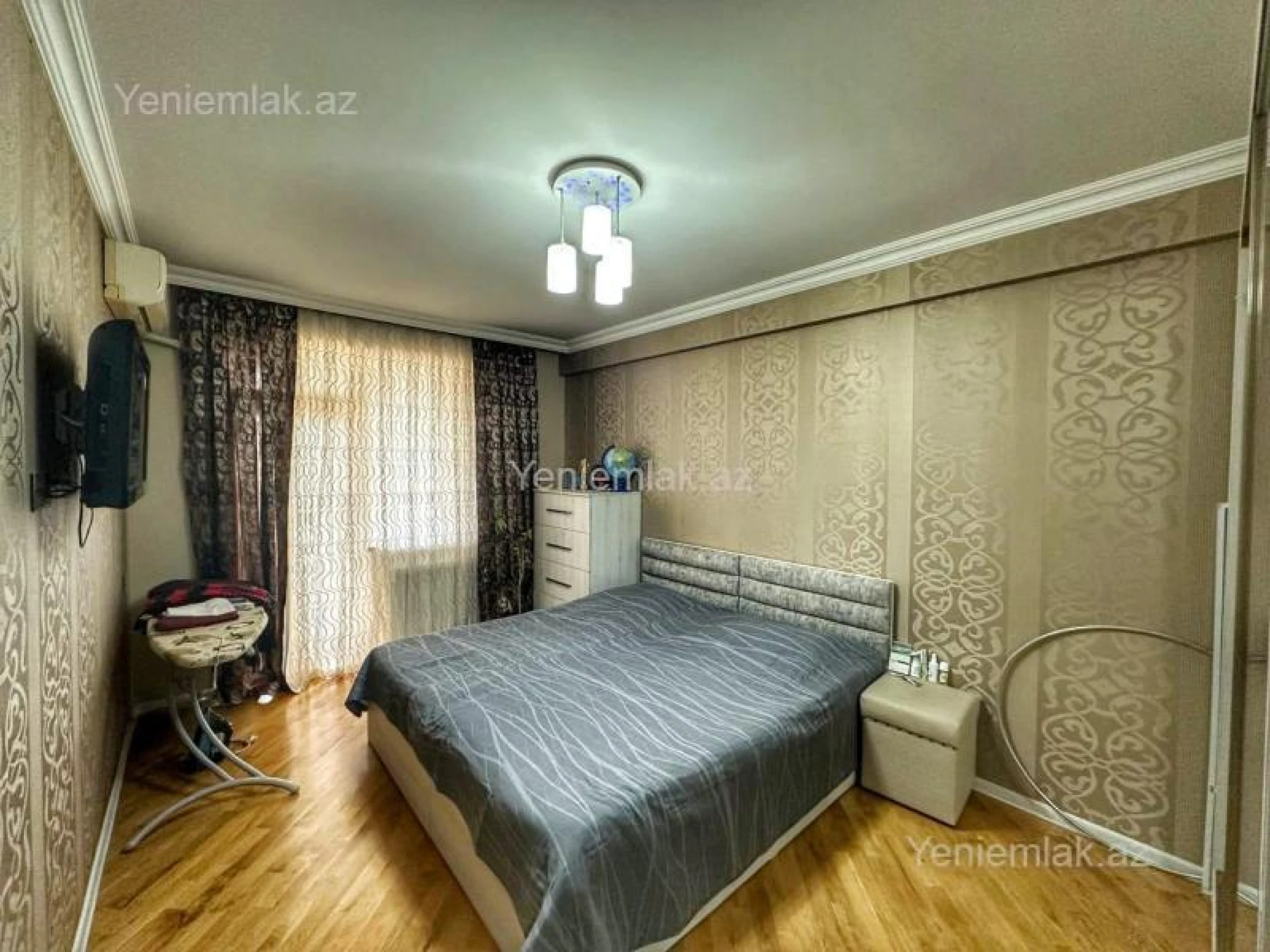 Satılır 3 otaqlı yeni tikili 136 m²