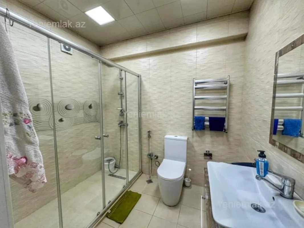 Satılır 3 otaqlı yeni tikili 136 m²