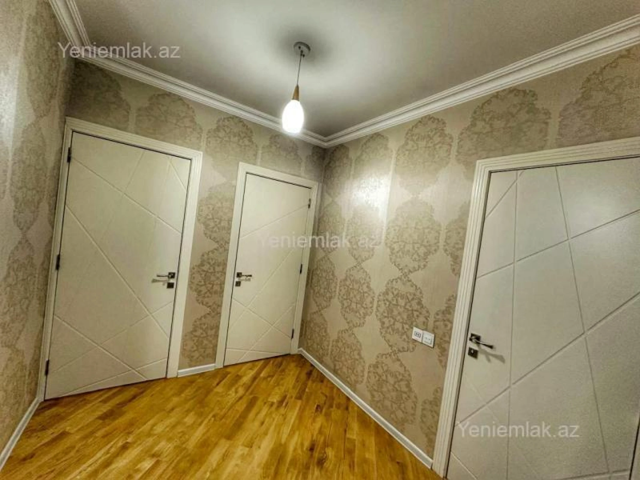 Satılır 3 otaqlı yeni tikili 136 m²
