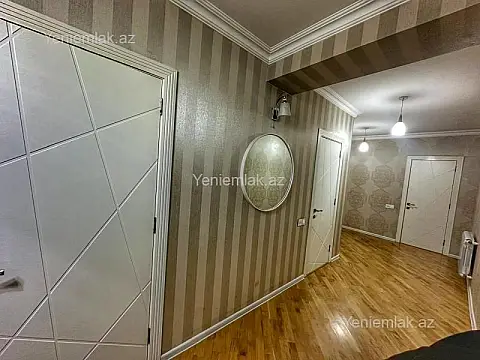 Satılır 3 otaqlı yeni tikili 136 m²