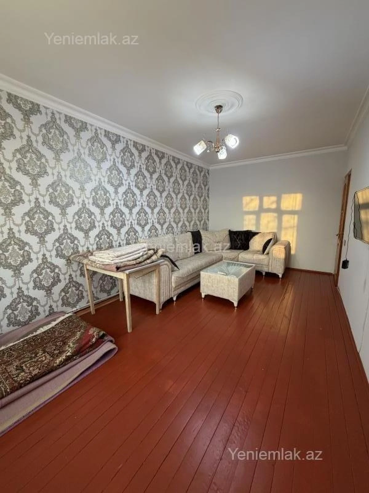 Satılır 3 otaqlı köhnə tikili 80 m²