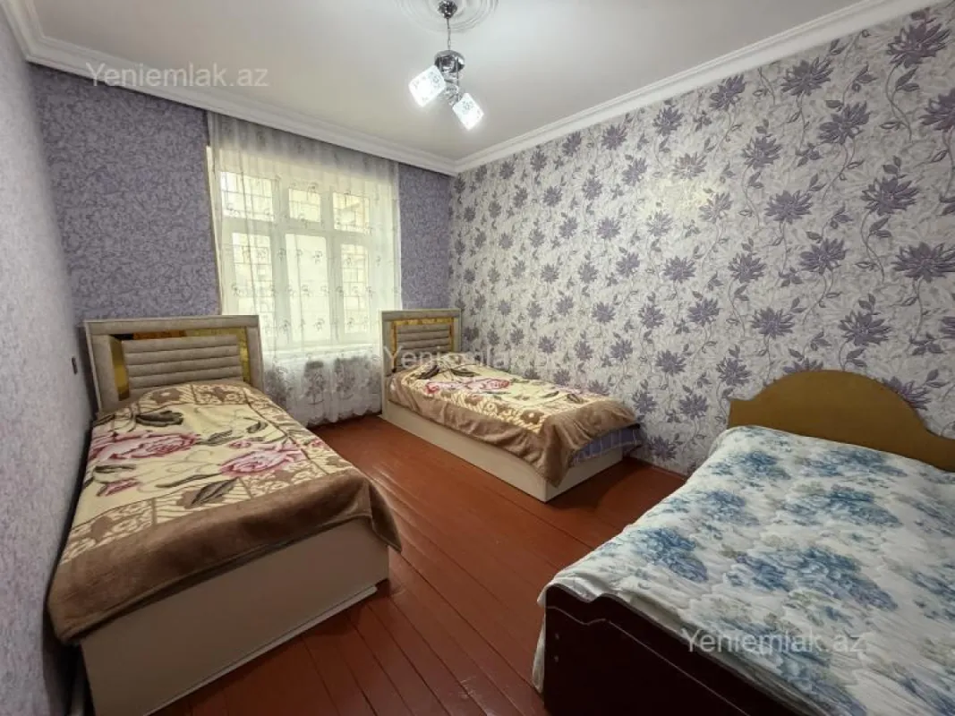 Satılır 3 otaqlı köhnə tikili 80 m²