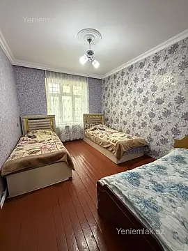 Satılır 3 otaqlı köhnə tikili 80 m²