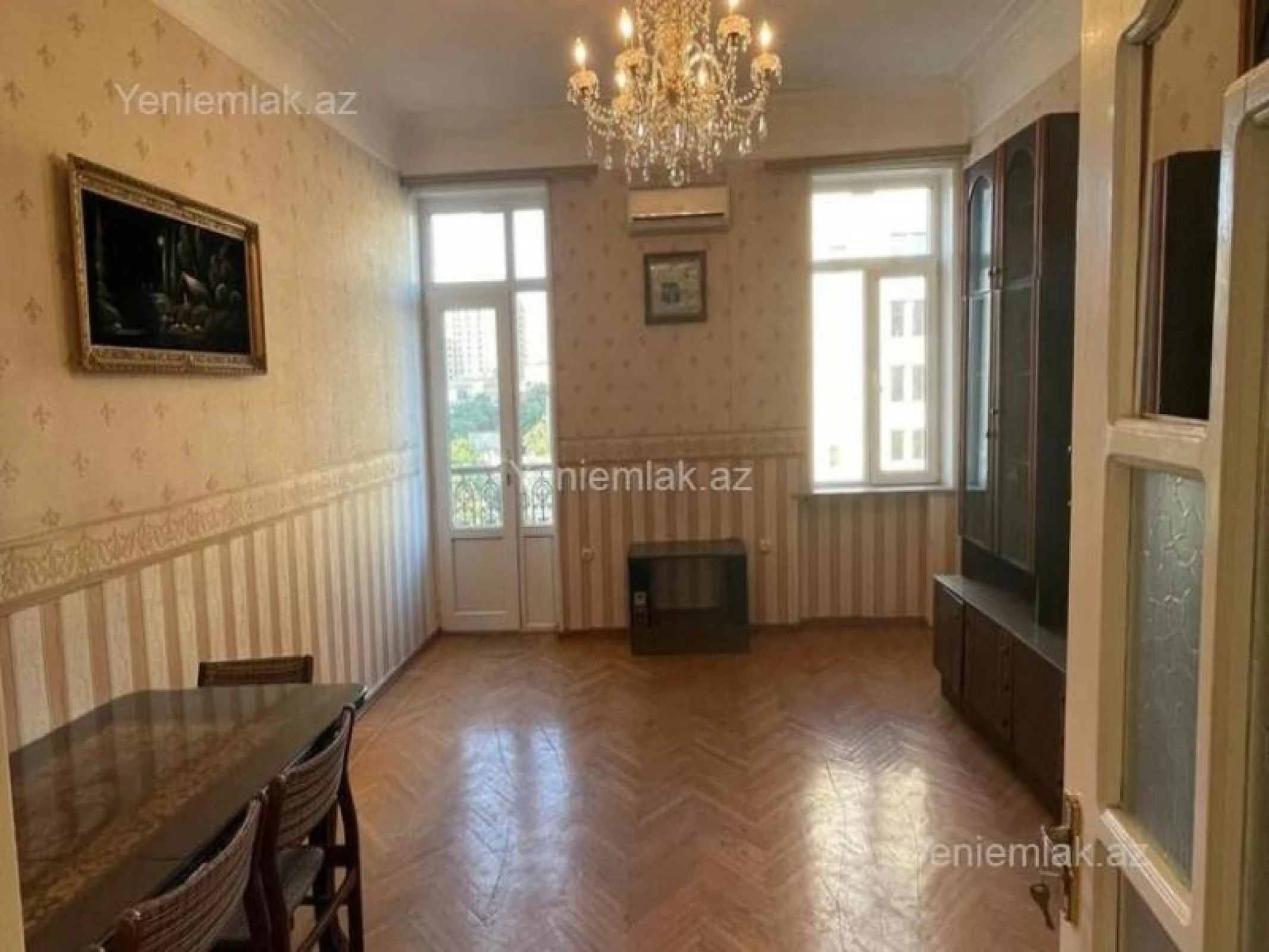 Satılır 3 otaqlı köhnə tikili 75 m²