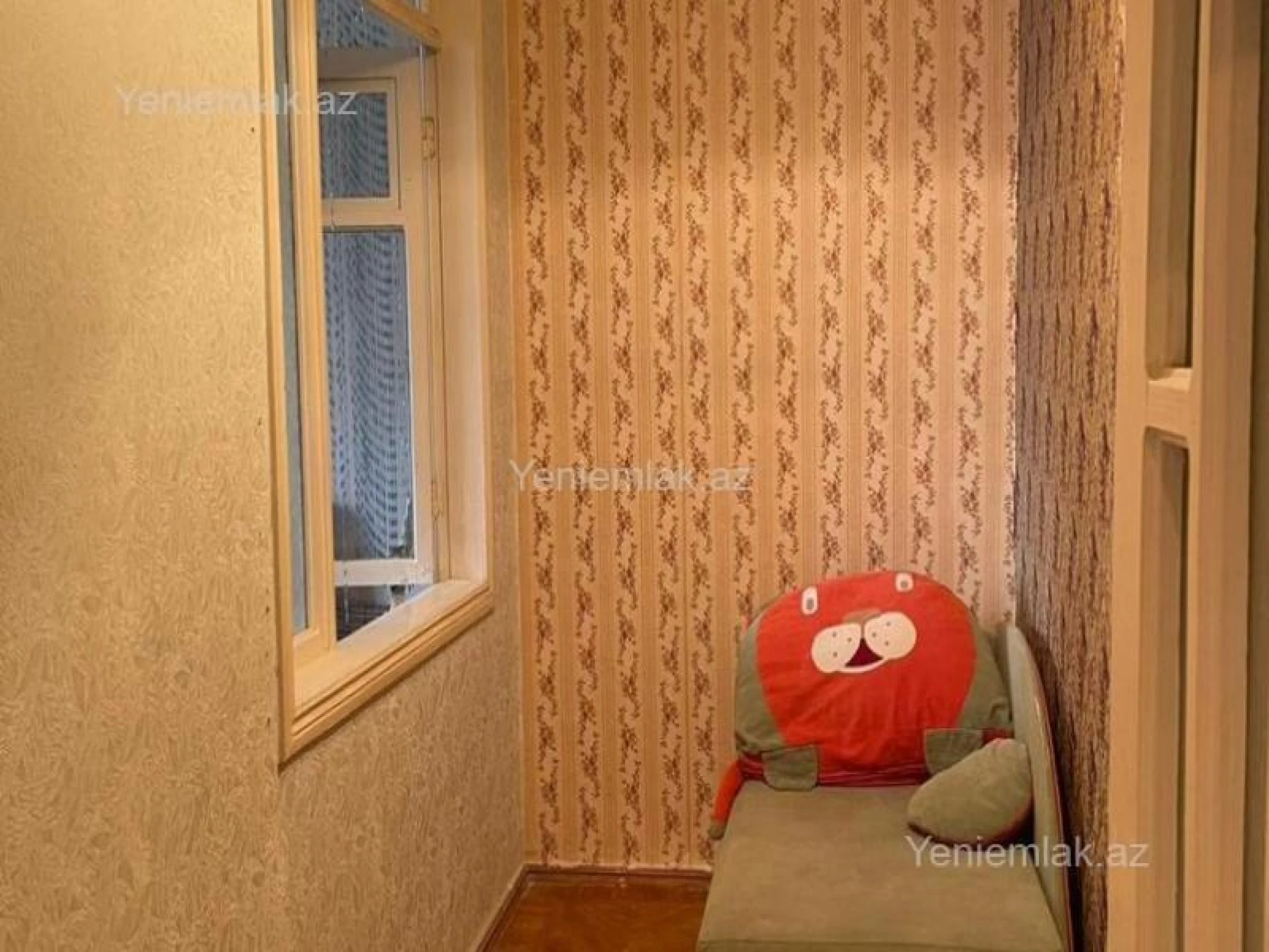 Satılır 3 otaqlı köhnə tikili 75 m²