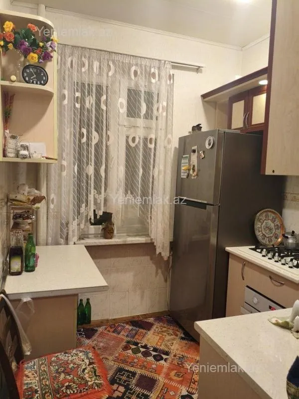 Satılır 3 otaqlı köhnə tikili 70 m²
