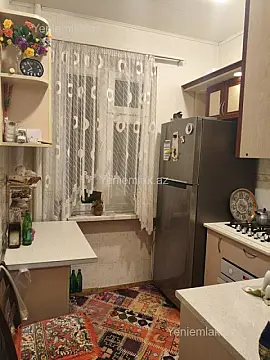 Satılır 3 otaqlı köhnə tikili 70 m²