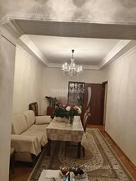 Satılır 3 otaqlı köhnə tikili 70 m²