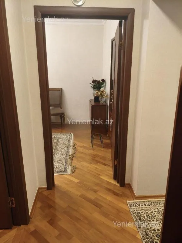 Satılır 3 otaqlı köhnə tikili 70 m²