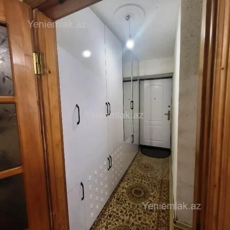 Satılır 2 otaqlı köhnə tikili 50 m²
