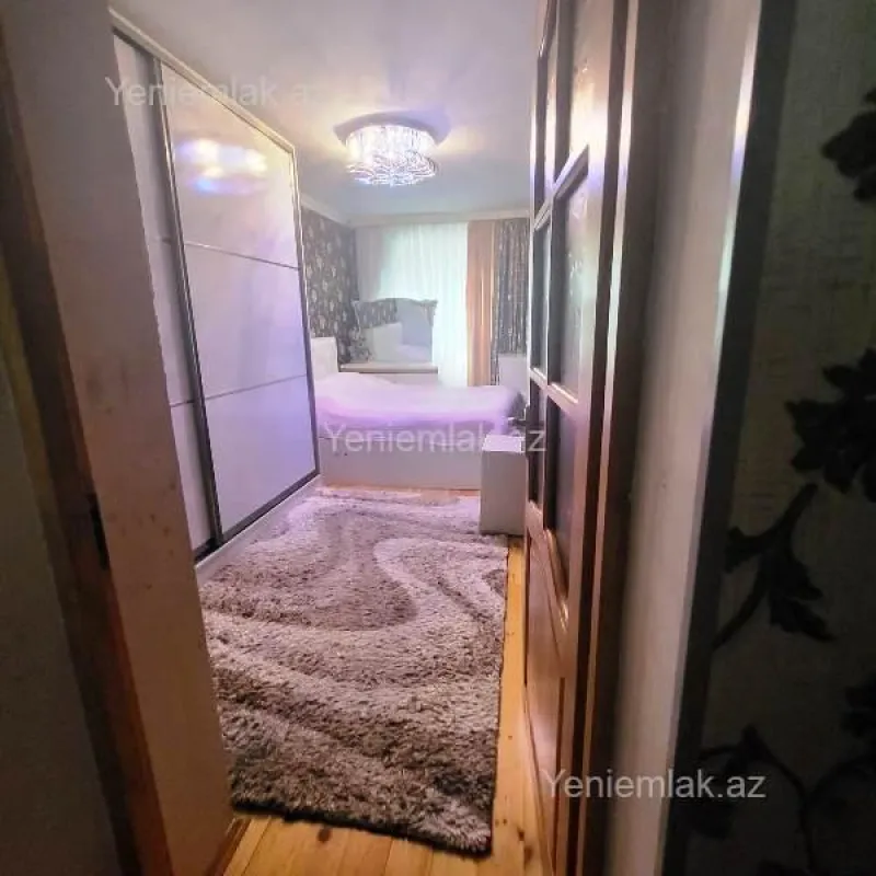 Satılır 2 otaqlı köhnə tikili 50 m²
