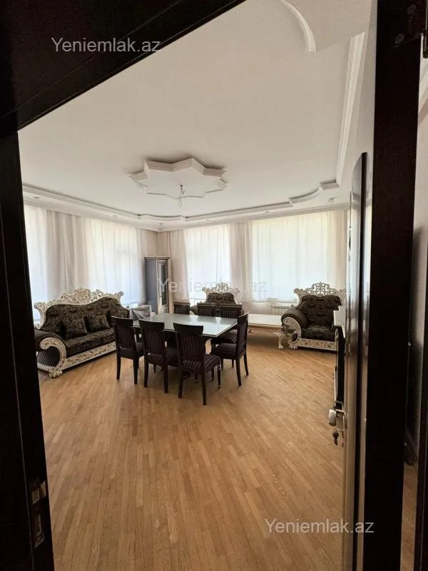 Satılır 3 otaqlı yeni tikili 120 m²