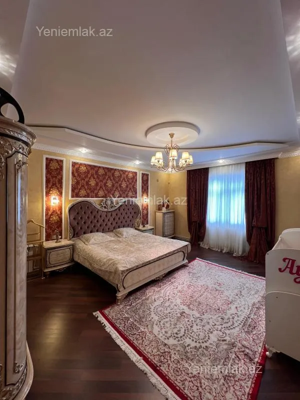 Satılır 7 otaqlı həyət evi 200 m²