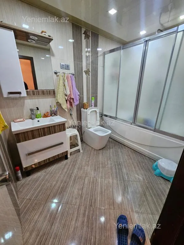 Satılır 2 otaqlı yeni tikili 105 m²