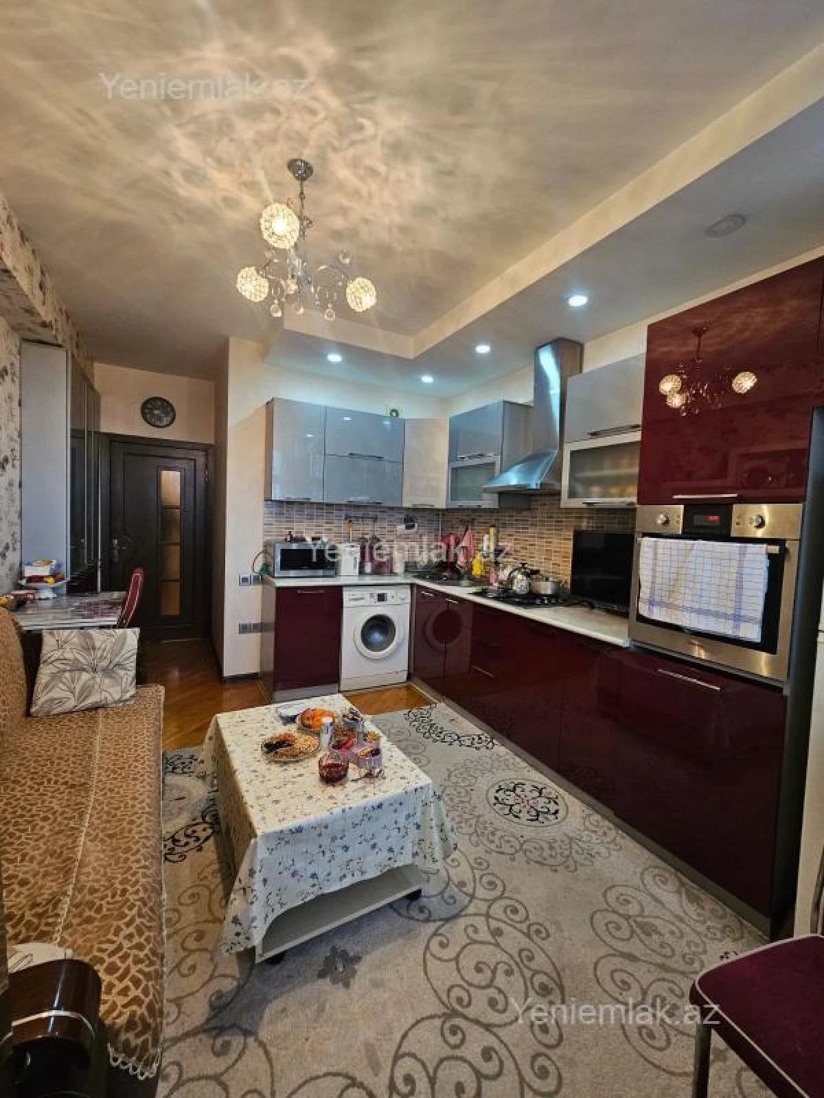 Satılır 2 otaqlı yeni tikili 105 m²