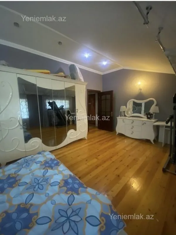 Satılır 4 otaqlı yeni tikili 140 m²