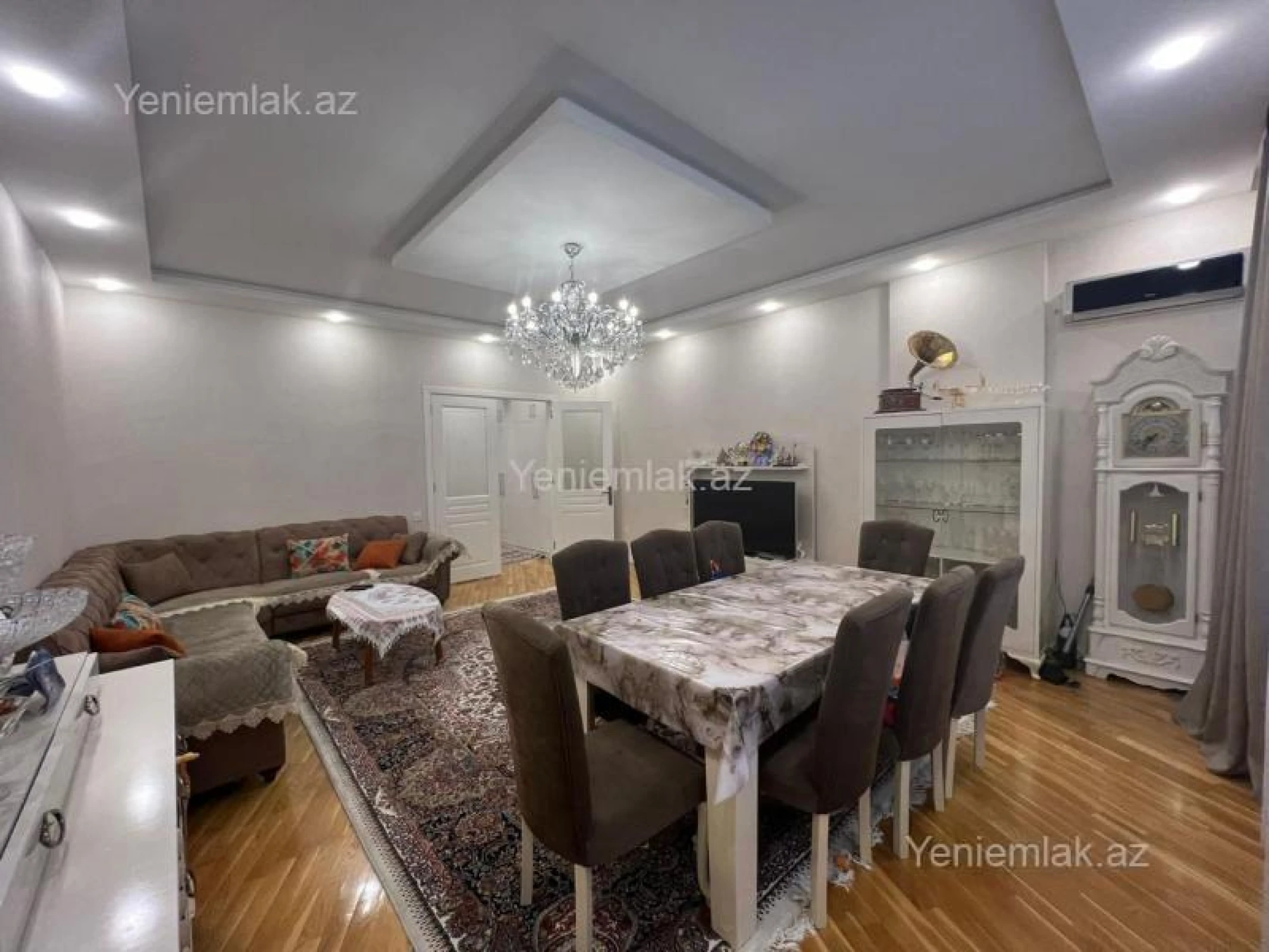 Satılır 2 otaqlı yeni tikili 111 m²