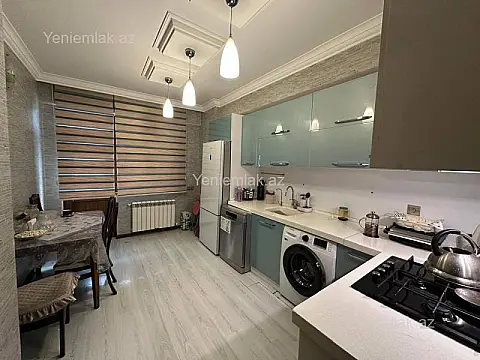 Satılır 3 otaqlı yeni tikili 130 m²