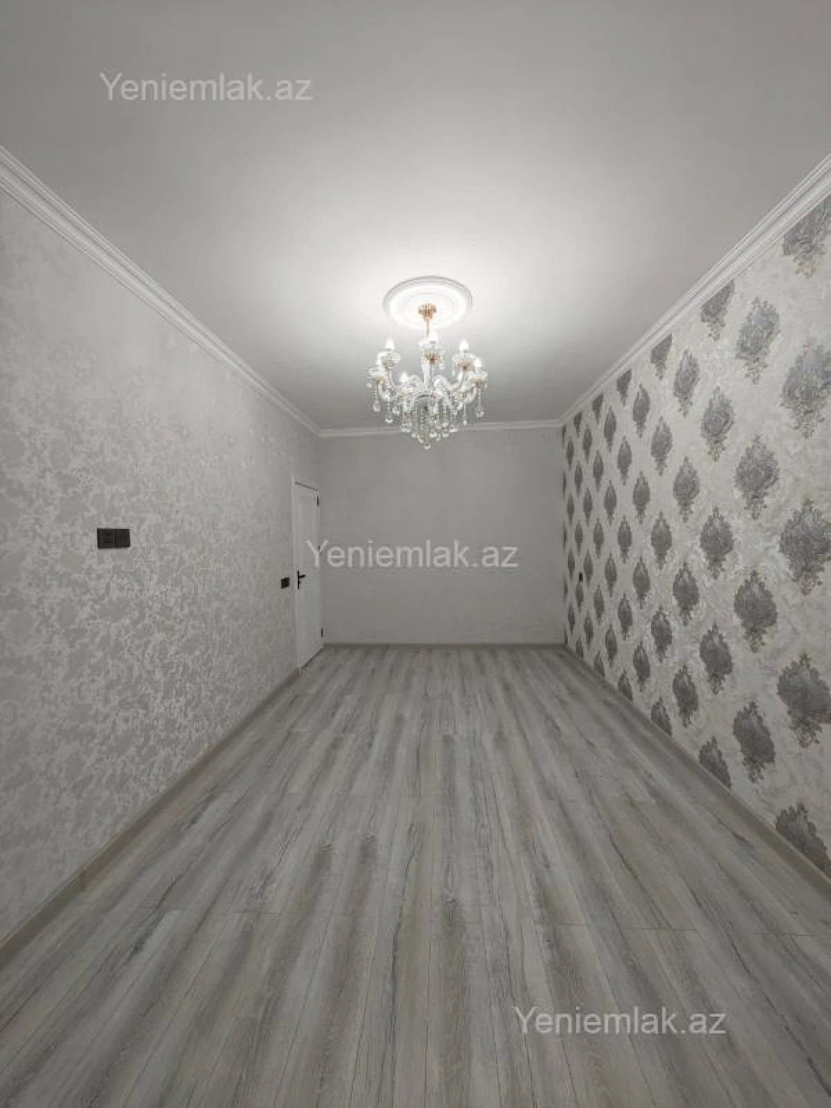 Satılır 3 otaqlı köhnə tikili 90 m²