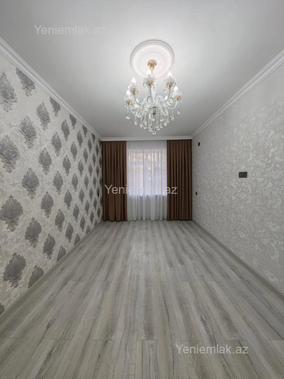 Satılır 3 otaqlı köhnə tikili 90 m²